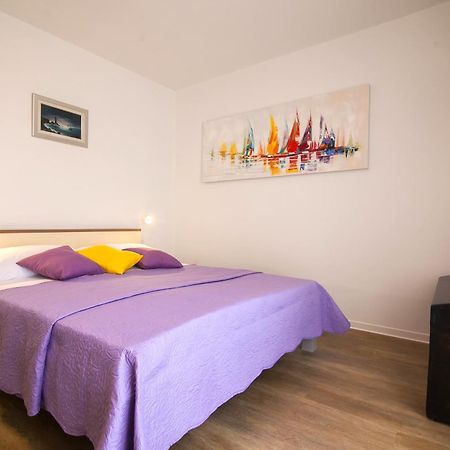 Sirius Apartments Bol Eksteriør bilde